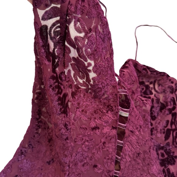 Vintage 90’s Victoria’s Secret velvet brocade sheer bodysuit women’s Sz medium - Picture 2 of 6